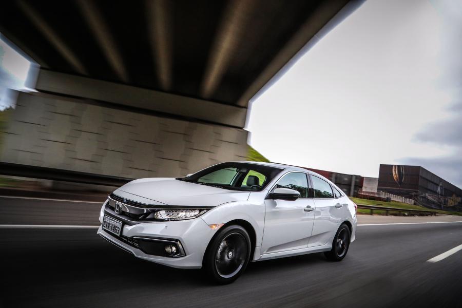  Honda Civic Touring Sedan (FC) 2019 года  (LA) (фото 3 из 9)